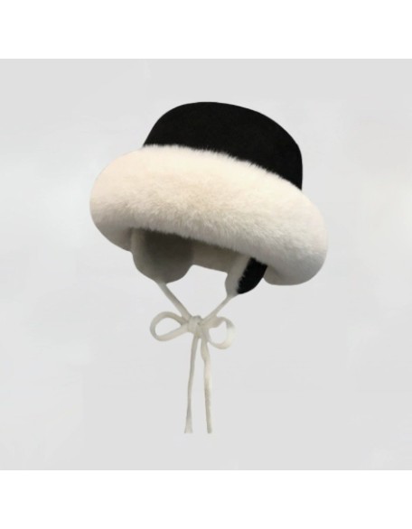 Warm and thick-coverage ear-protection plush hat