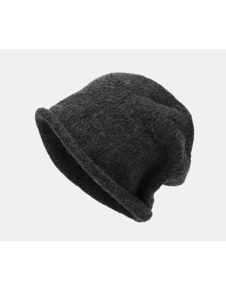 Fashionable ear-protection hat with layers