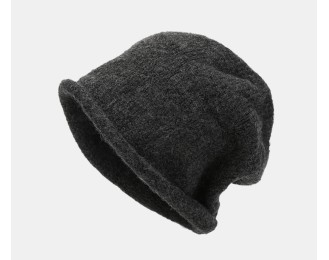 Fashionable ear-protection hat with layers