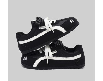 Breathable, casual and comfortable sports shoes